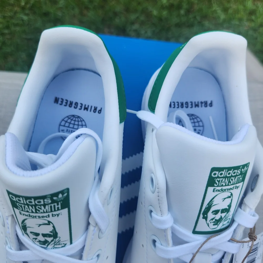 Adidas Originals Stan Smith White & Green  Sneakers Size 3 1/2   NWB